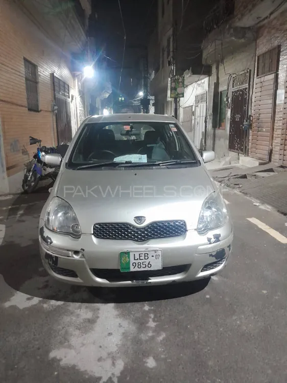 Toyota Vitz 2002 for Sale in Lahore Toyota Vitz 2002 for Sale in Lahore Image-1