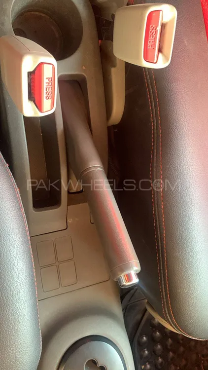Toyota Vitz 2008 for Sale in Lahore Toyota Vitz 2008 for Sale in Lahore Image-15