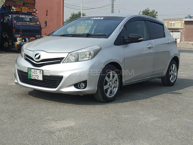 Toyota Vitz 2011 for Sale in Lahore Toyota Vitz 2011 for Sale in Lahore Image-9