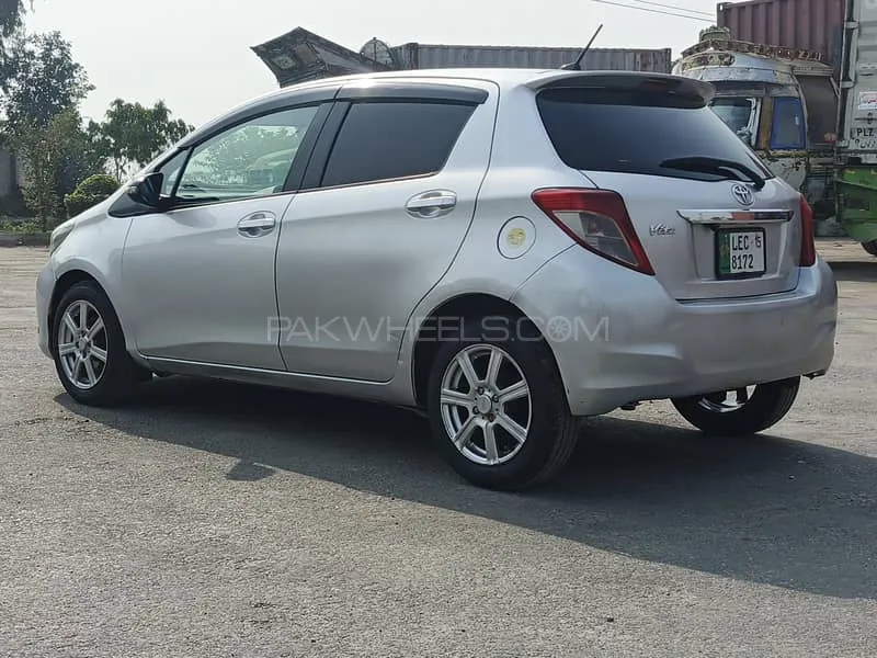 Toyota Vitz 2011 for Sale in Lahore Toyota Vitz 2011 for Sale in Lahore Image-14