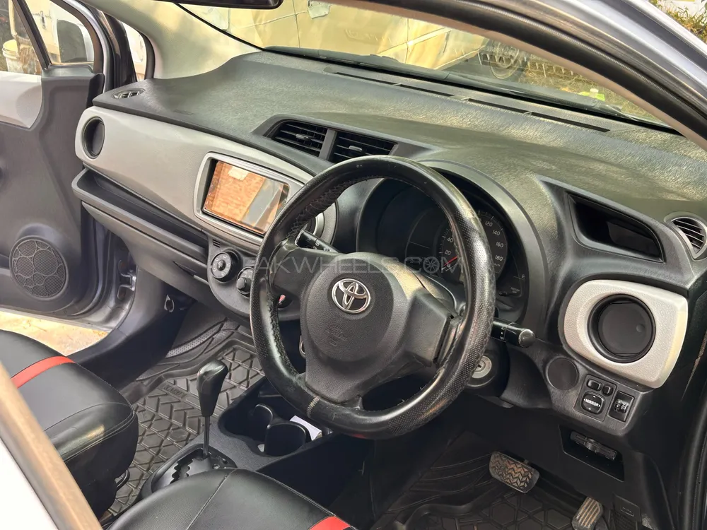 Toyota Vitz 2011 for Sale in Rawalpindi Toyota Vitz 2011 for Sale in Rawalpindi Image-3