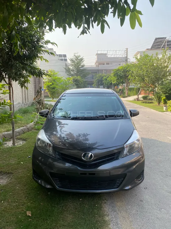 Toyota Vitz 2013 for Sale in Multan Toyota Vitz 2013 for Sale in Multan Image-1