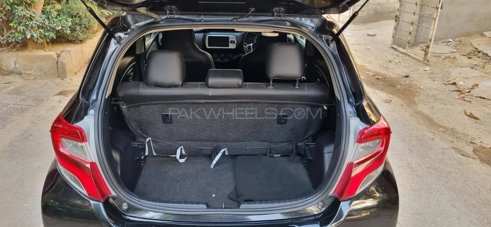 Toyota Vitz 2014 for Sale in Karachi Toyota Vitz 2014 for Sale in Karachi Image-10