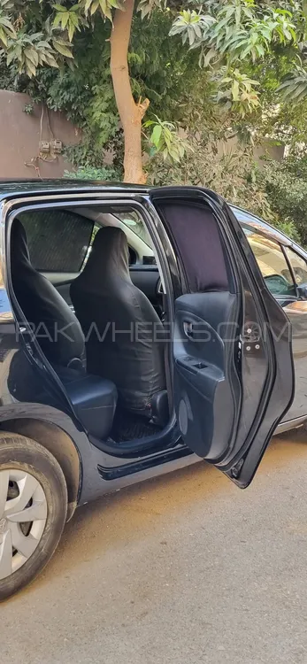 Toyota Vitz 2014 for Sale in Karachi Toyota Vitz 2014 for Sale in Karachi Image-13