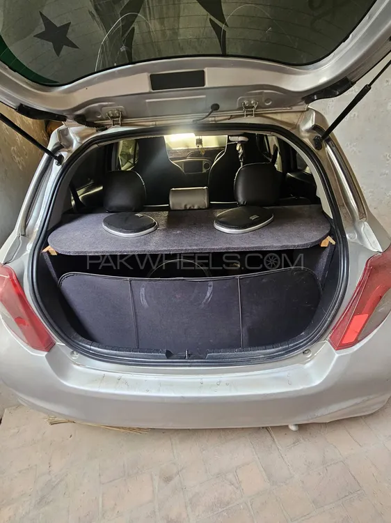 Toyota Vitz 2015 for Sale in Multan Toyota Vitz 2015 for Sale in Multan Image-3