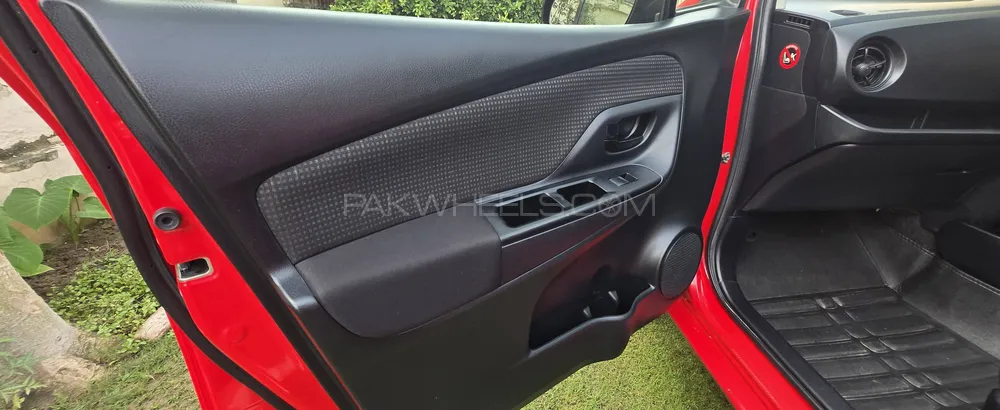 Toyota Vitz 2018 for Sale in Lahore Toyota Vitz 2018 for Sale in Lahore Image-6