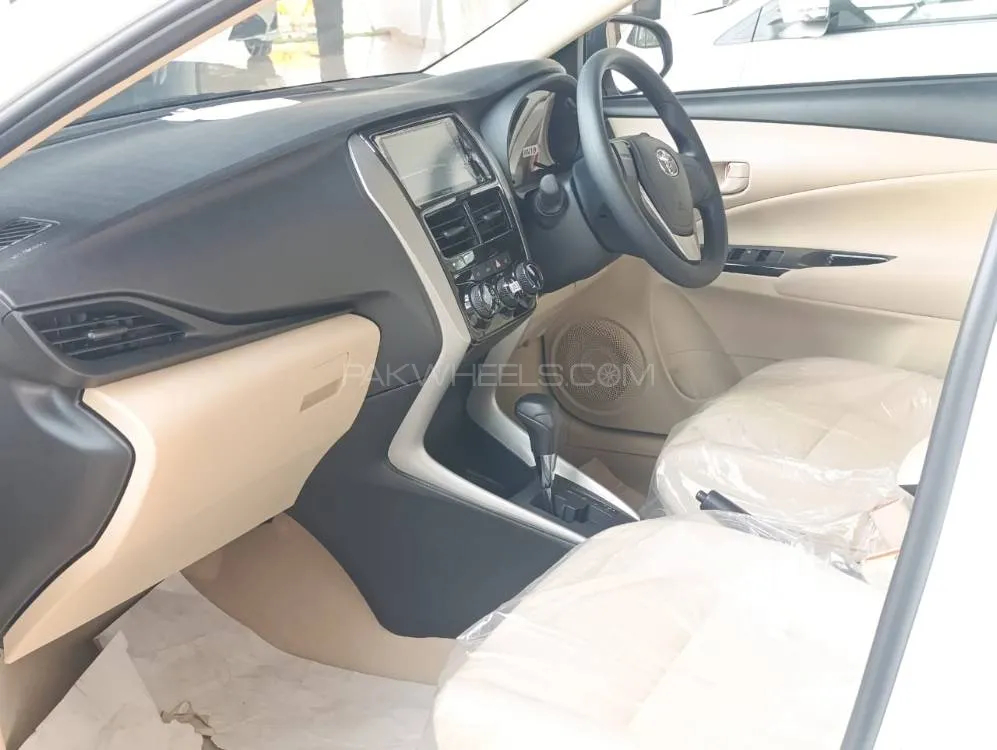 Toyota Yaris Sedan 2025 for Sale in Gujranwala Toyota Yaris Sedan 2025 for Sale in Gujranwala Image-8