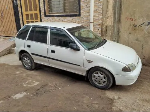 Suzuki Cultus VXLi 2010