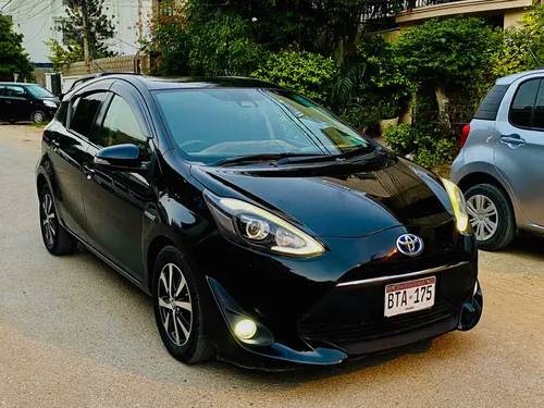 Toyota Aqua G LED Soft Leather Selection  2017