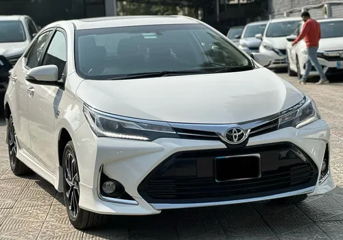 ٹویوٹا کرولا آلٹس گرانڈے ایکس سی وی ٹی-آئی ۱.۸ بلیک انٹیریئر 2023 for Sale ٹویوٹا کرولا آلٹس گرانڈے ایکس سی وی ٹی-آئی ۱.۸ بلیک انٹیریئر 2023 for Sale