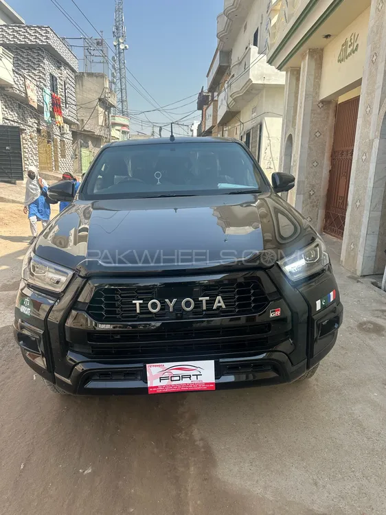 Toyota Hilux 2025 for Sale in Gujranwala Toyota Hilux 2025 for Sale in Gujranwala Image-1