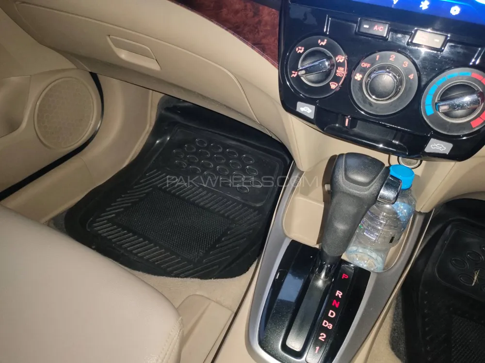 Honda City 2017 for Sale in Faisalabad Honda City 2017 for Sale in Faisalabad Image-17