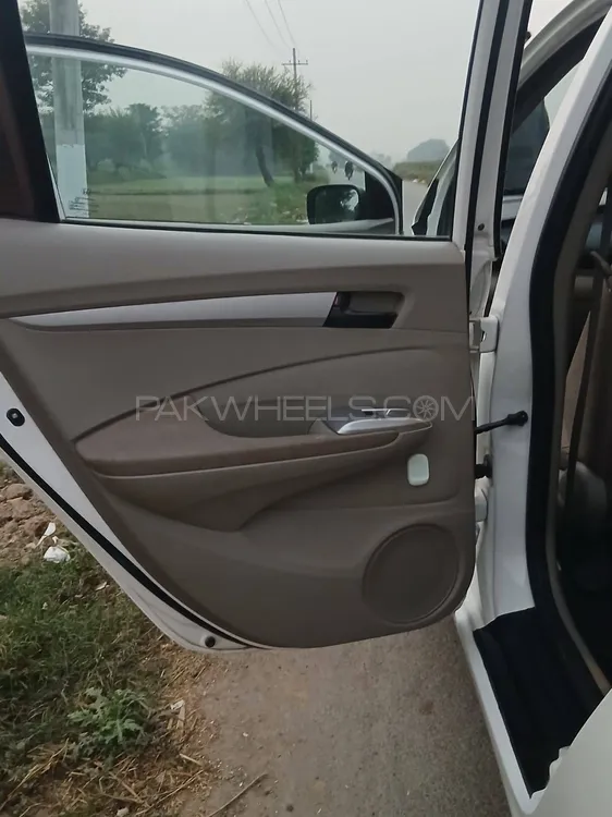 Honda City 2019 for Sale in Okara Honda City 2019 for Sale in Okara Image-8