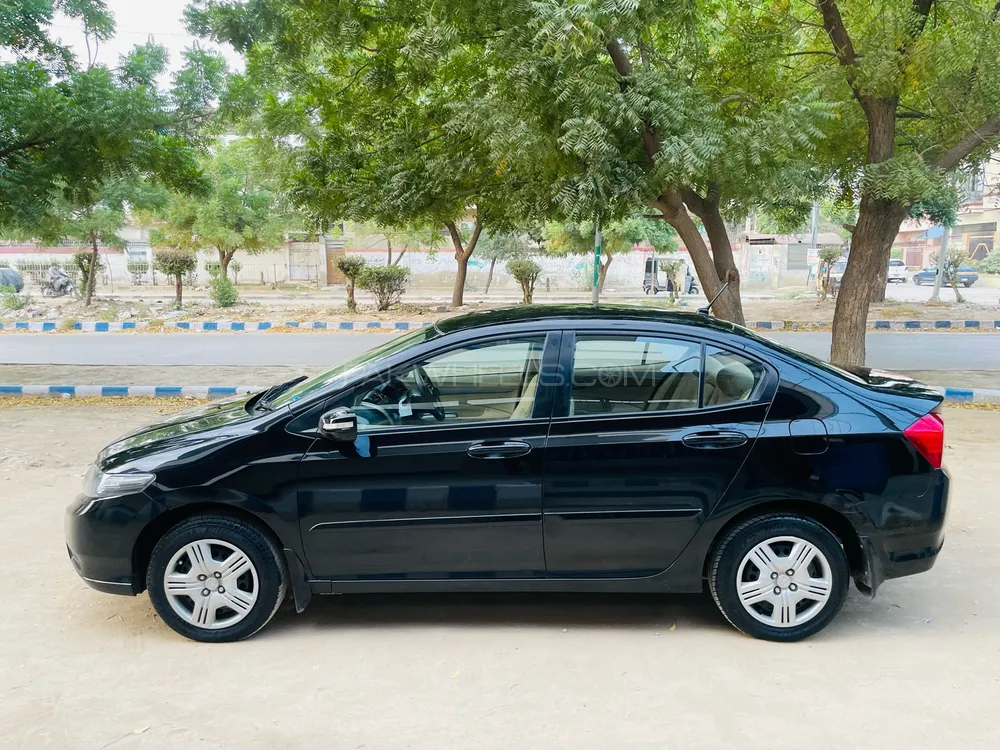 ہونڈا سٹی 2021 for Sale in کراچی ہونڈا سٹی 2021 for Sale in کراچی Image-3