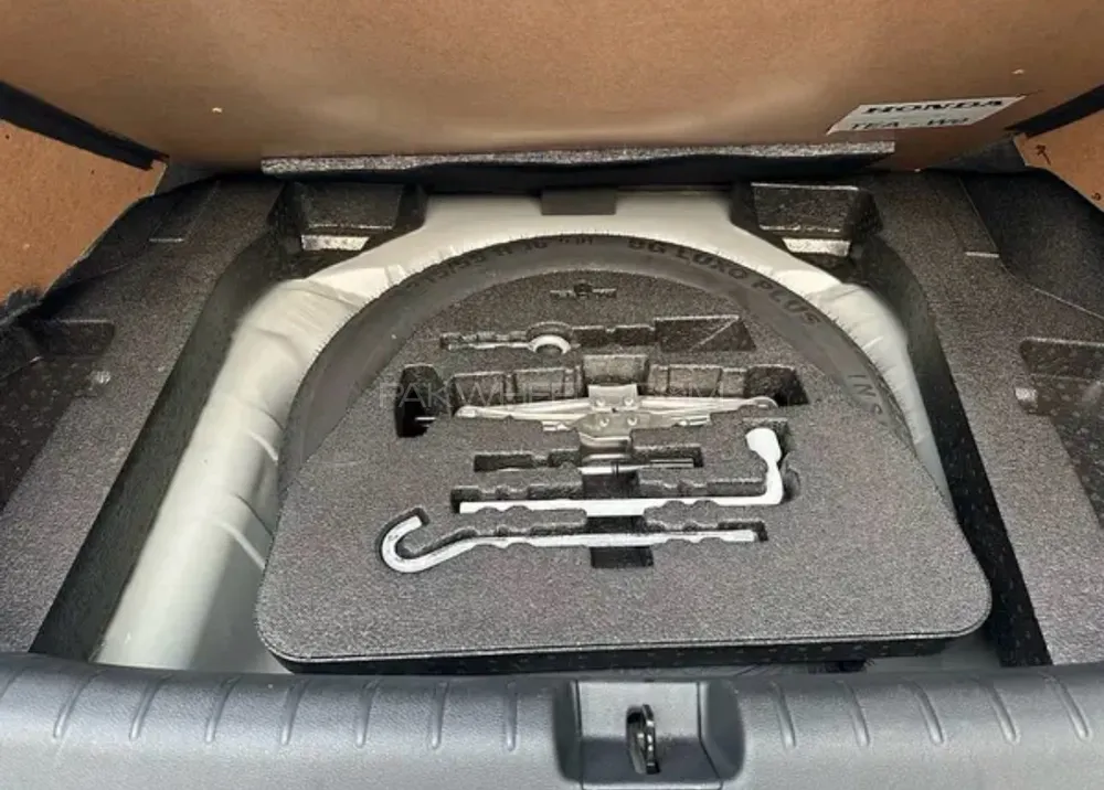 Honda Civic 2018 for Sale in Faisalabad Honda Civic 2018 for Sale in Faisalabad Image-8