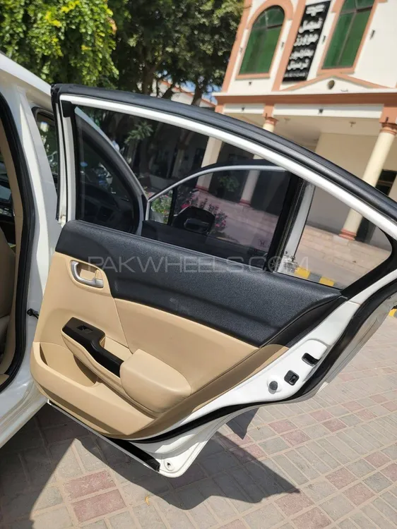 Honda Civic 2016 for Sale in Bahawalpur Honda Civic 2016 for Sale in Bahawalpur Image-2