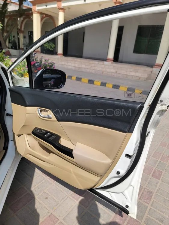 Honda Civic 2016 for Sale in Bahawalpur Honda Civic 2016 for Sale in Bahawalpur Image-5