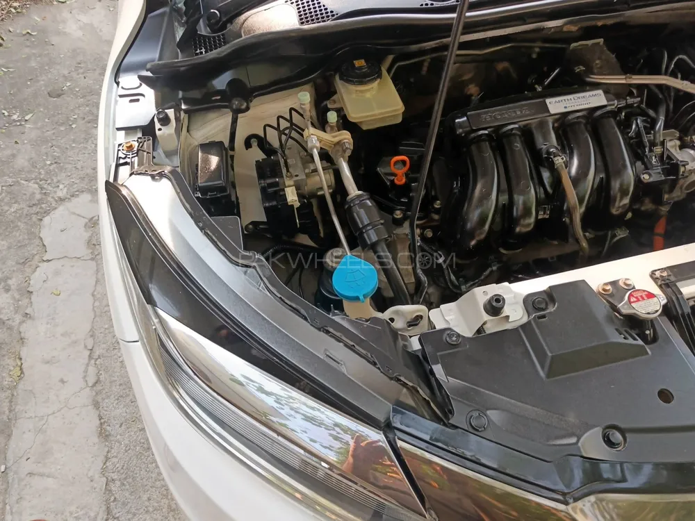 Honda Vezel 2018 for Sale in Islamabad Honda Vezel 2018 for Sale in Islamabad Image-7