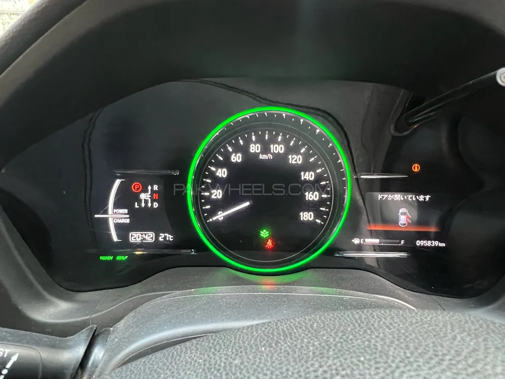 Honda Vezel 2019 for Sale in Islamabad Honda Vezel 2019 for Sale in Islamabad Image-8