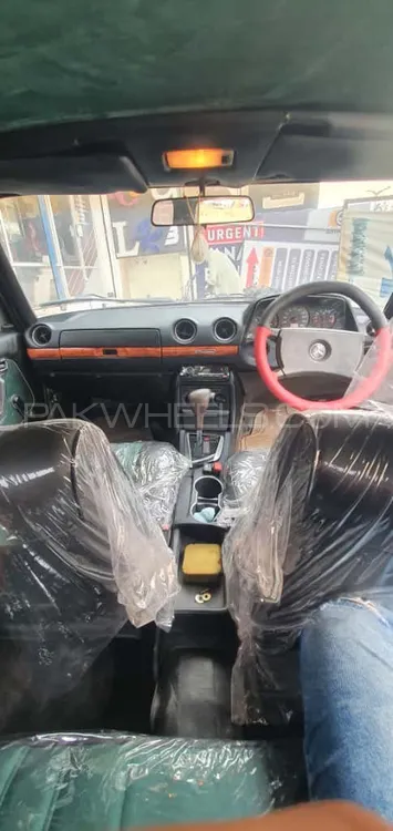 Mercedes Benz E Class 1984 for Sale in Karachi Mercedes Benz E Class 1984 for Sale in Karachi Image-11