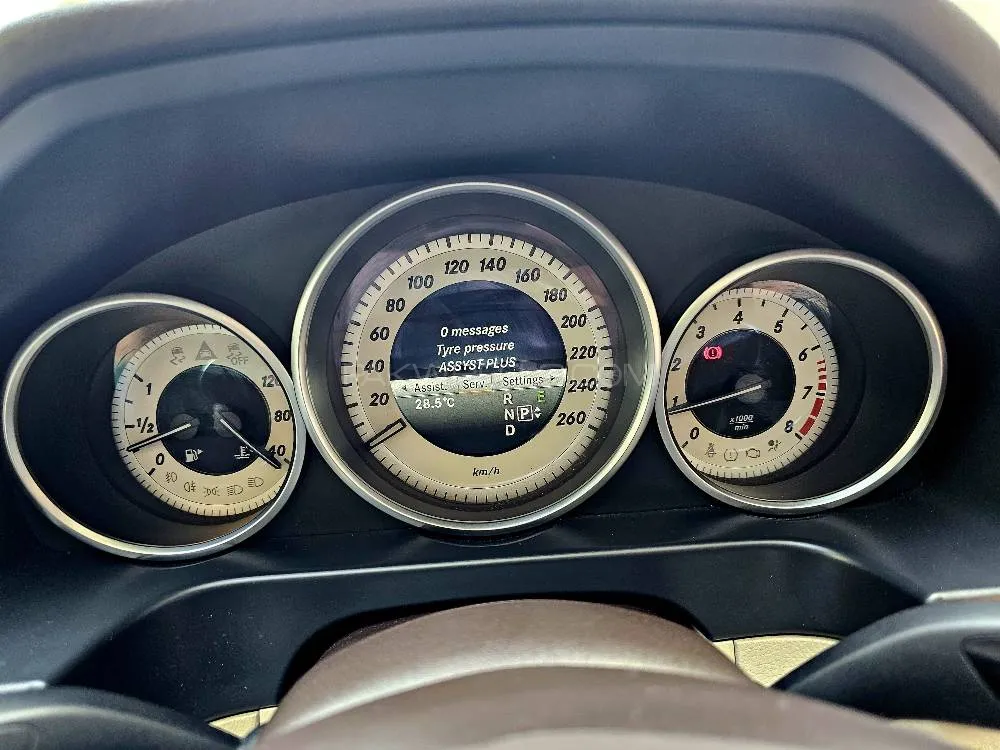 Mercedes Benz E Class 2014 for Sale in Islamabad Mercedes Benz E Class 2014 for Sale in Islamabad Image-13
