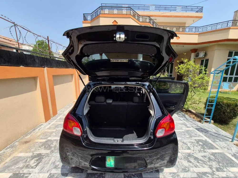 Mitsubishi Mirage 2018 for Sale in Gujrat Mitsubishi Mirage 2018 for Sale in Gujrat Image-11