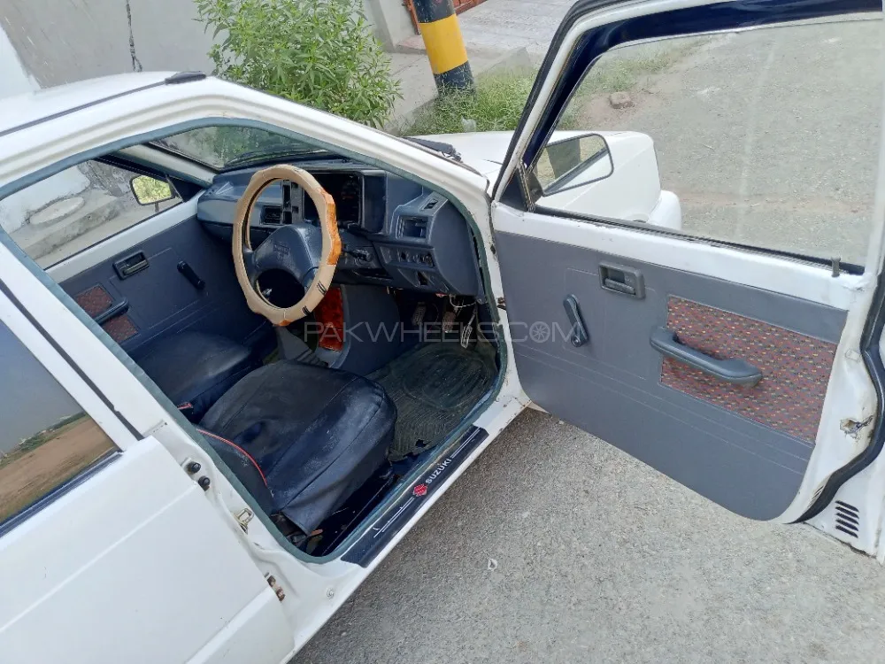 Suzuki Mehran 2010 for Sale in Multan Suzuki Mehran 2010 for Sale in Multan Image-16