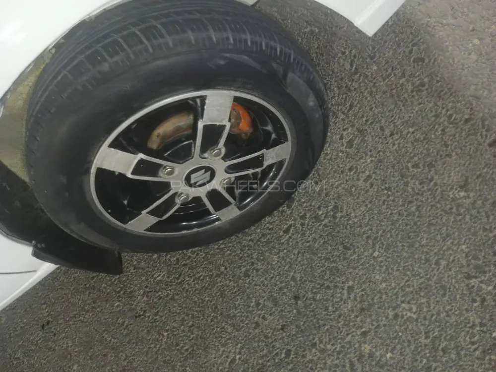 Suzuki Mehran 2006 for Sale in Lahore Suzuki Mehran 2006 for Sale in Lahore Image-9