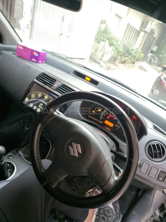 Suzuki Swift 2011 for Sale in Faisalabad Suzuki Swift 2011 for Sale in Faisalabad Image-4