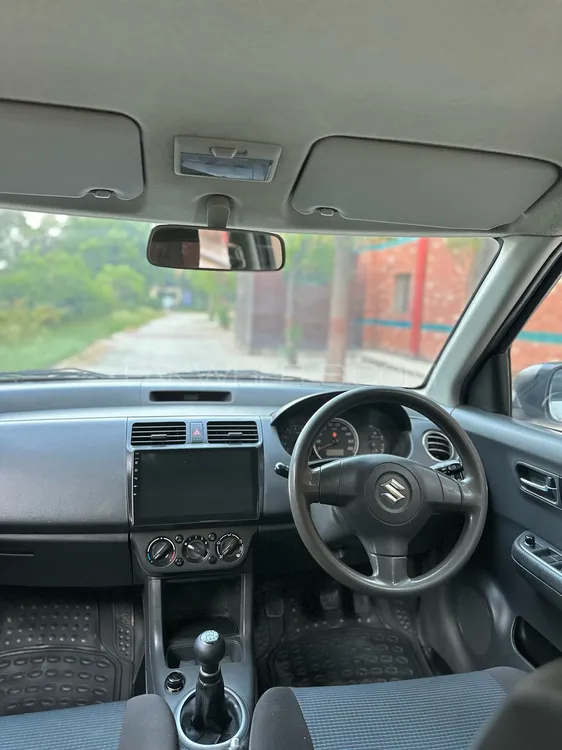 Suzuki Swift 2017 for Sale in Faisalabad Suzuki Swift 2017 for Sale in Faisalabad Image-7