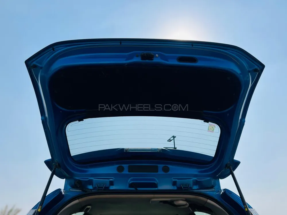 ٹویوٹا اکوا 2012 for Sale in لاہور ٹویوٹا اکوا 2012 for Sale in لاہور Image-4