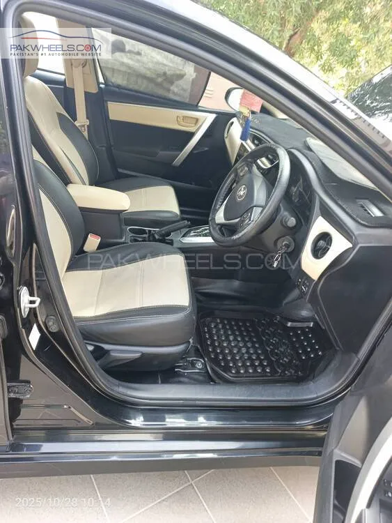 Toyota Corolla 2018 for Sale in Karachi Toyota Corolla 2018 for Sale in Karachi Image-10