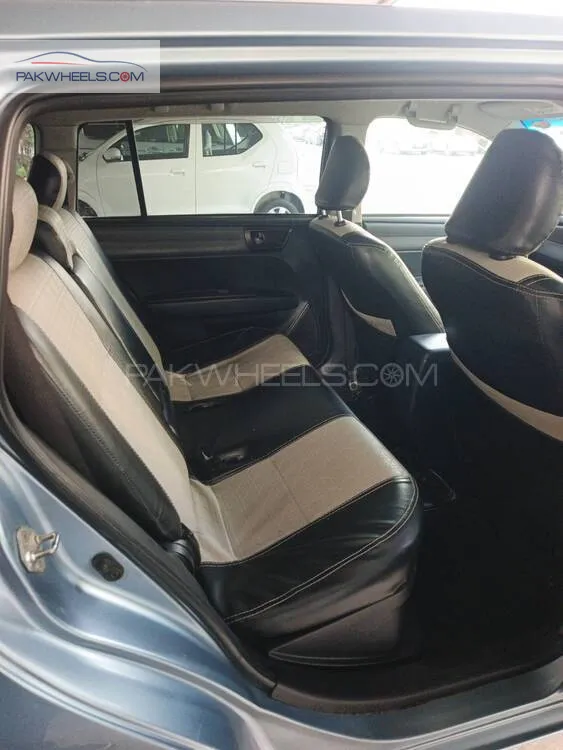 Toyota Corolla Fielder 2014 for Sale in Lahore Toyota Corolla Fielder 2014 for Sale in Lahore Image-11