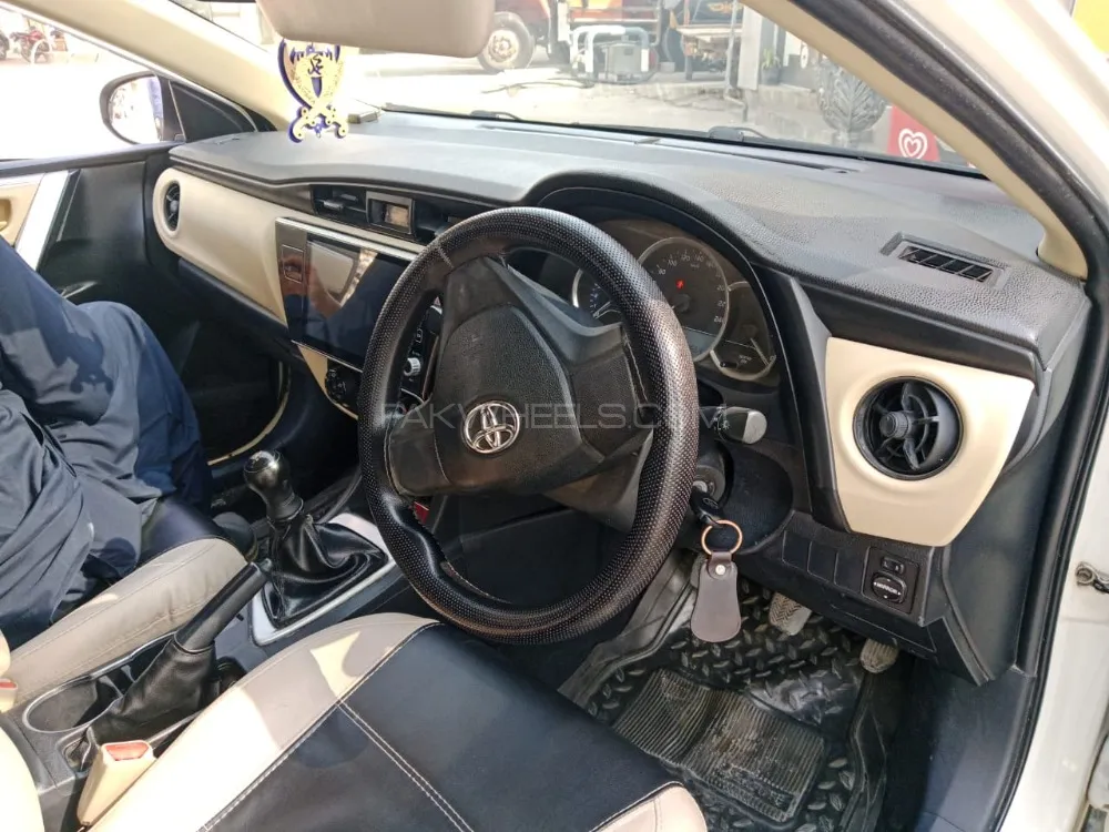 Toyota Corolla 2017 for Sale in Gujrat Toyota Corolla 2017 for Sale in Gujrat Image-6