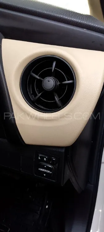 Toyota Corolla 2017 for Sale in Karachi Toyota Corolla 2017 for Sale in Karachi Image-11