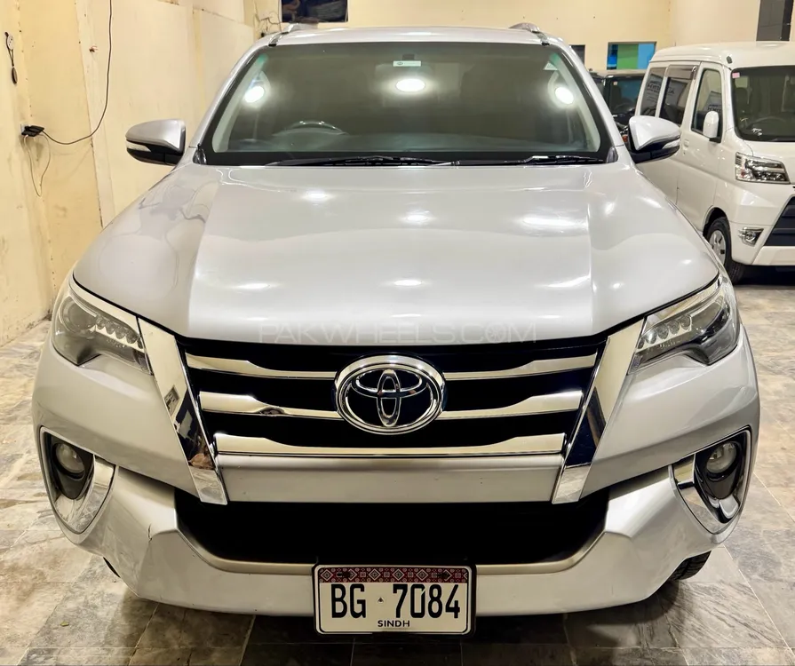 Toyota Fortuner 2018 for Sale in Karachi Toyota Fortuner 2018 for Sale in Karachi Image-1