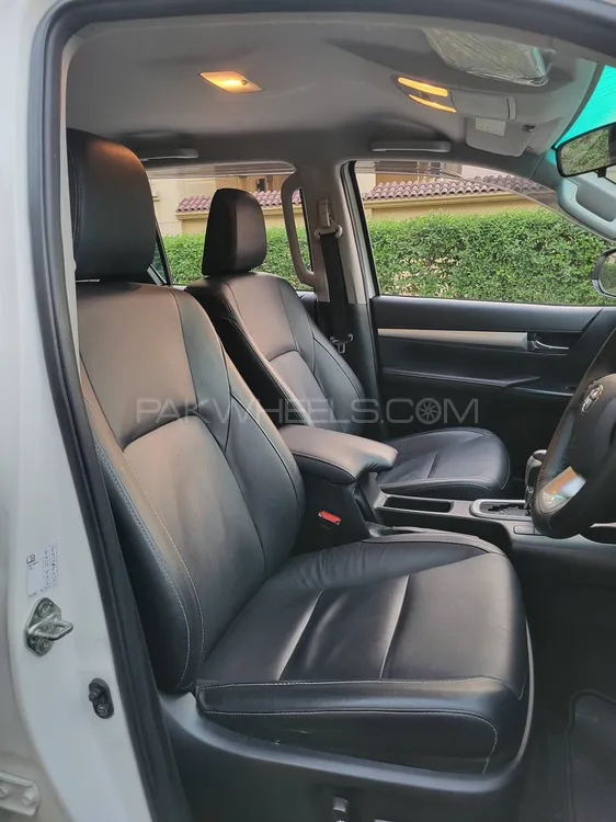 Toyota Hilux 2022 for Sale in Islamabad Toyota Hilux 2022 for Sale in Islamabad Image-7