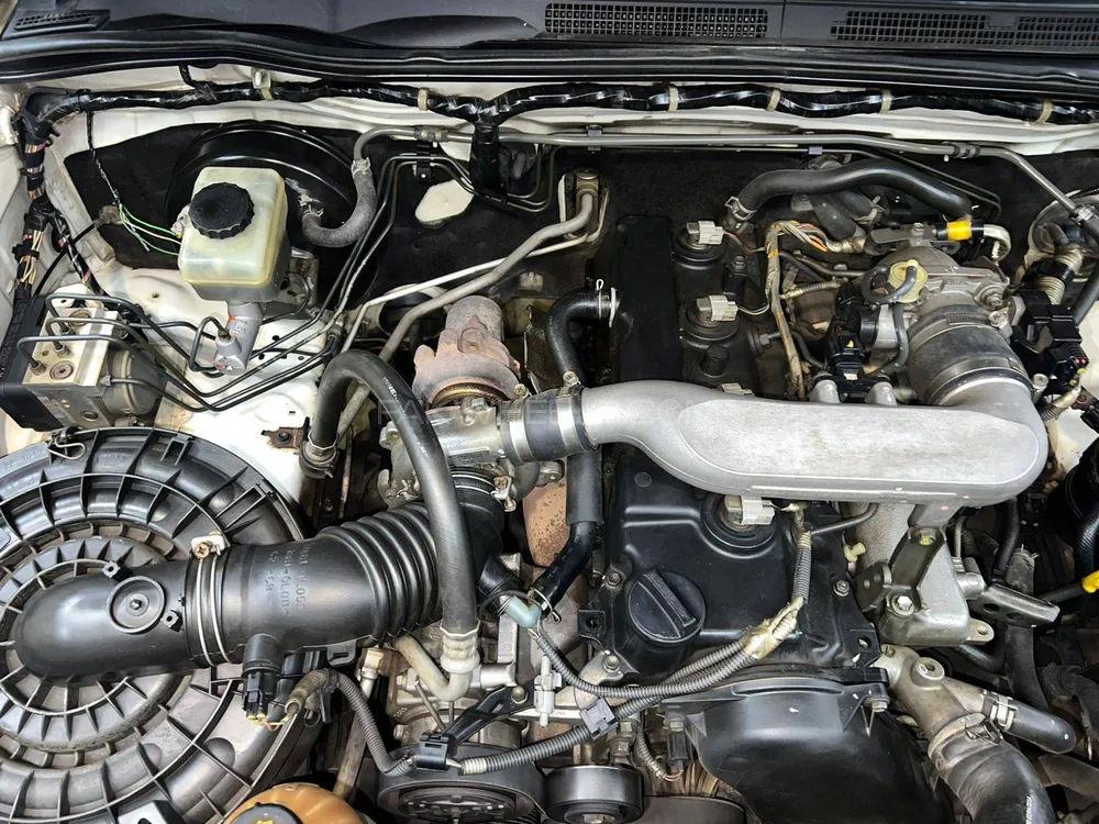 Toyota Hilux 2014 for Sale in Islamabad Toyota Hilux 2014 for Sale in Islamabad Image-9