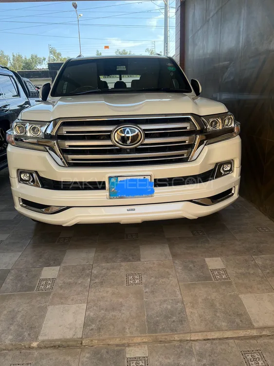 Toyota Land Cruiser 2015 for Sale in Peshawar Image-1