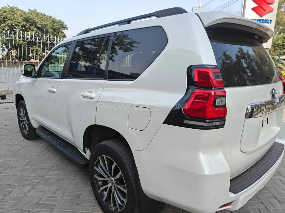 ٹویوٹا پراڈو 2020 for Sale in لاہور ٹویوٹا پراڈو 2020 for Sale in لاہور Image-16