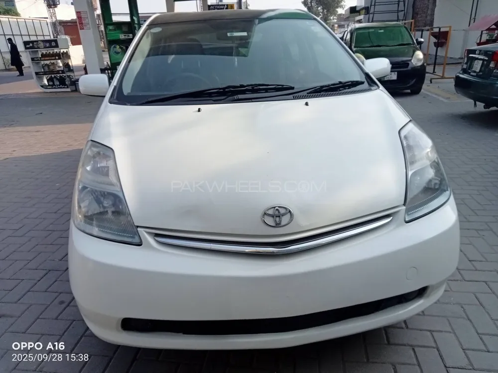 Toyota Prius 2008 for Sale in Lahore Toyota Prius 2008 for Sale in Lahore Image-1