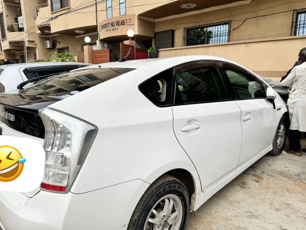 ٹویوٹا پریوس 2011 for Sale in کراچی ٹویوٹا پریوس 2011 for Sale in کراچی Image-5