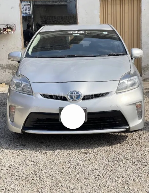 Toyota Prius 2012 for Sale in Peshawar Toyota Prius 2012 for Sale in Peshawar Image-1