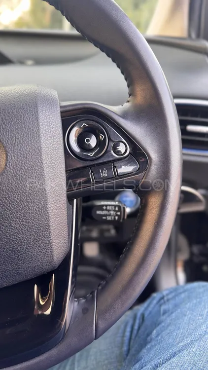 Toyota Prius 2021 for Sale in Lahore Toyota Prius 2021 for Sale in Lahore Image-13