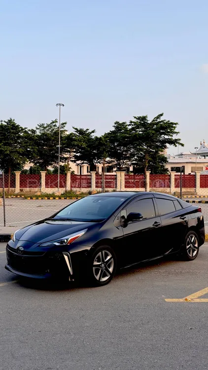Toyota Prius 2021 for Sale in Lahore Toyota Prius 2021 for Sale in Lahore Image-5