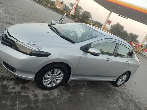 Honda City Aspire 1.3 i-VTEC 2015