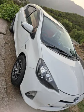 Toyota Aqua G LED Soft Leather Selection  2014