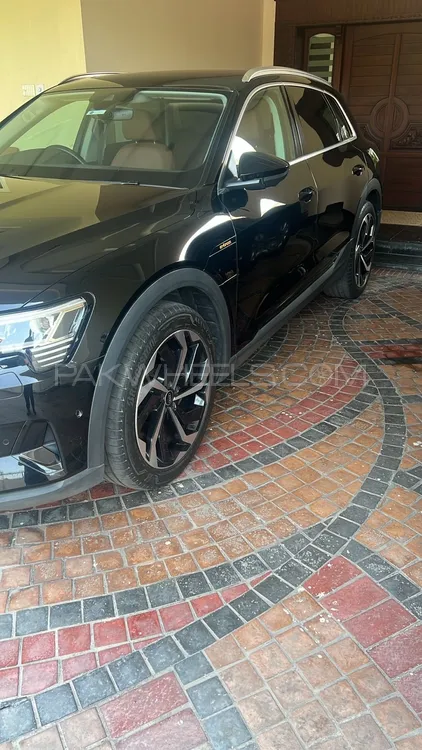 Audi e-tron 2022 for Sale in Lahore Audi e-tron 2022 for Sale in Lahore Image-2