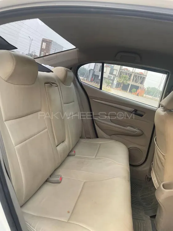 Honda City 2015 for Sale in Lahore Image-1