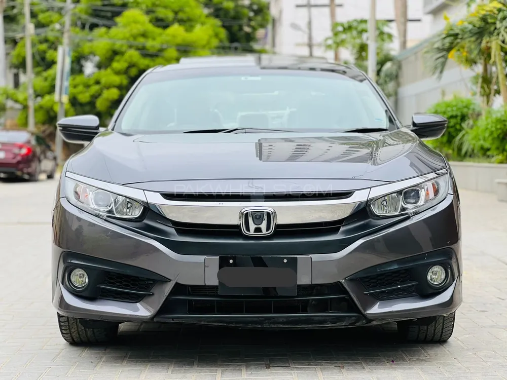 Honda Civic 2018 for Sale in Karachi Image-1